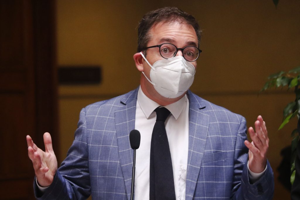 Diputado Silber (DC): “Mientras no entendamos que el sistema de AFP requiere un cambio, ello va a ser una amenaza latente de que existan nuevos retiros”
