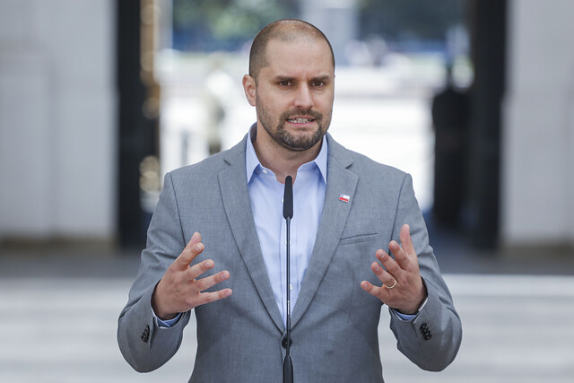 Ministro Bellolio y el “congelamiento” de Evópoli: “Para ser franco, tampoco entiendo exactamente qué significa eso”