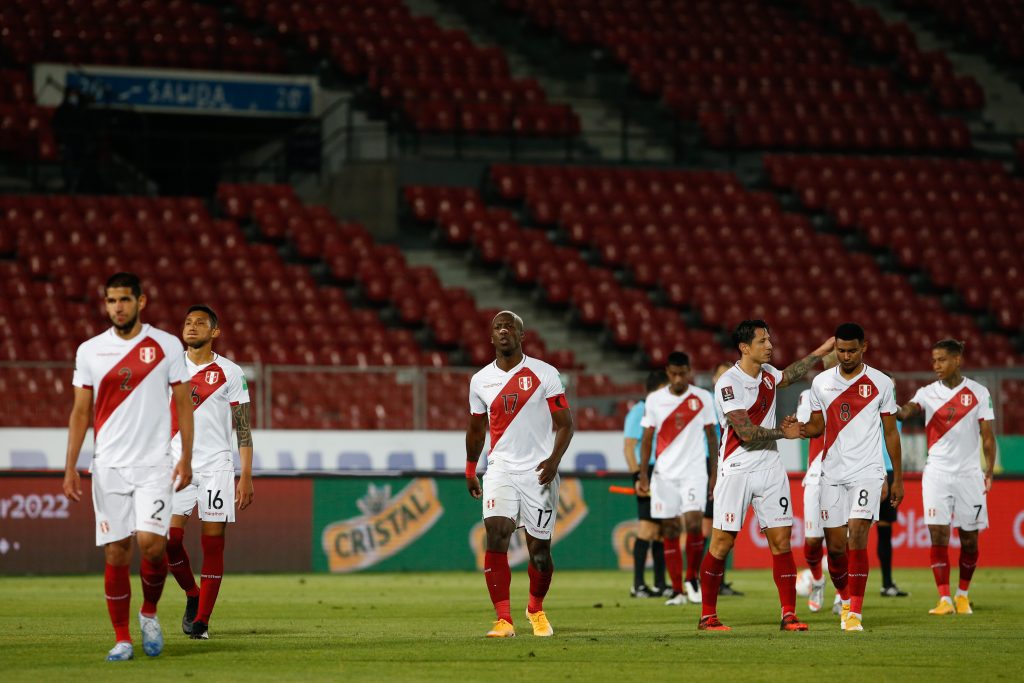 Prensa peruana: “No estamos listos para hacer historia en Santiago”