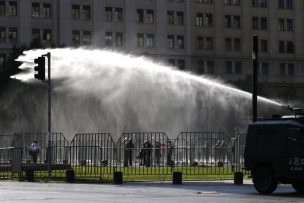 Tres estaciones del Metro cerradas por manifestaciones en el exterior