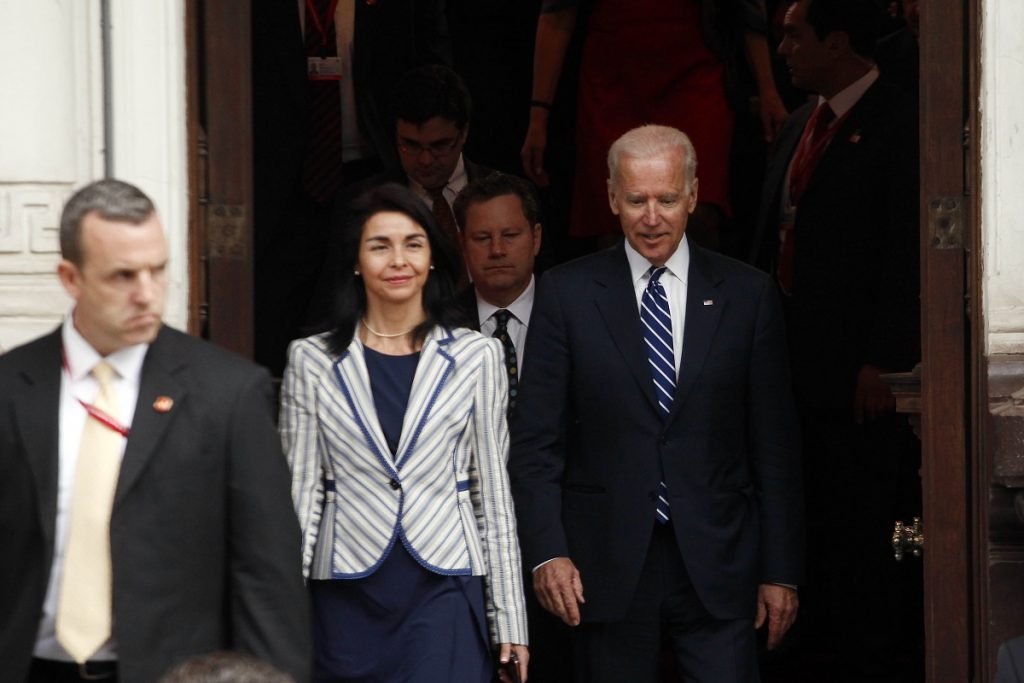 Joe Biden advierte que “morirá más gente” si Trump sigue bloqueando la transición
