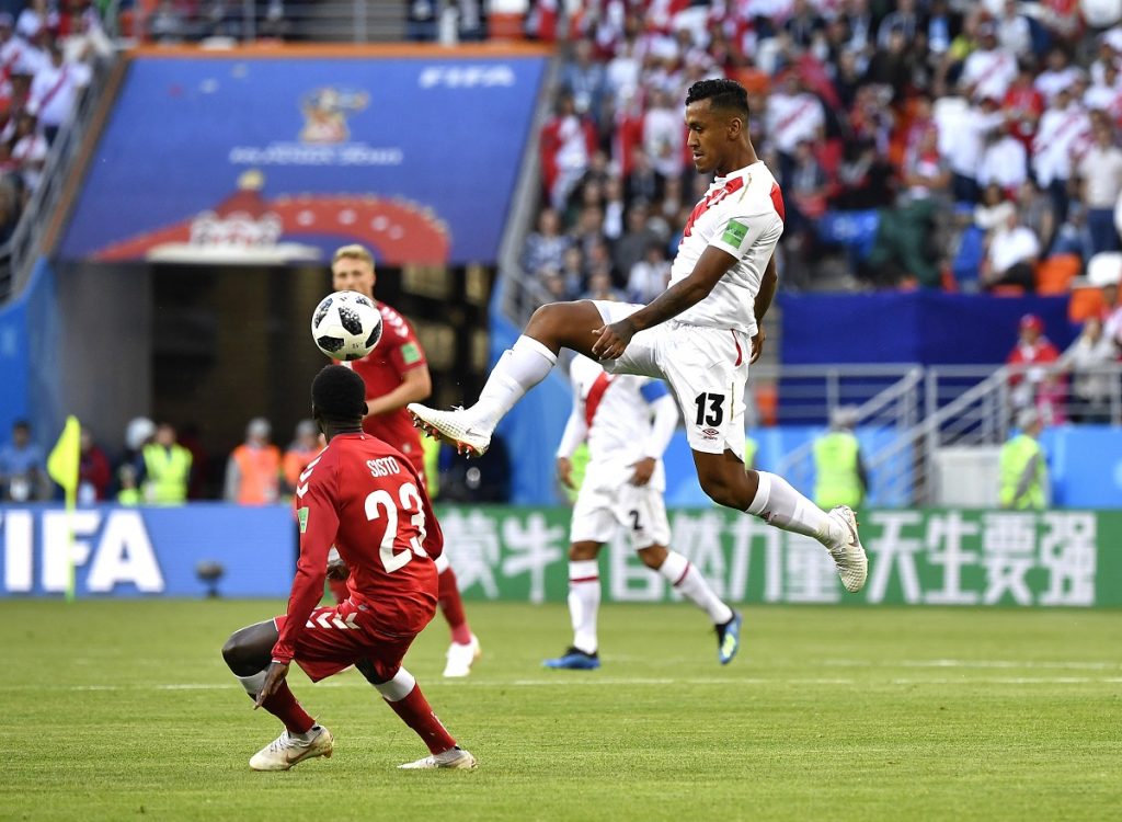 Mediocampista de Perú y duelo con la Roja por Clasificatorias: “Chile es un rival muy duro, sobre todo en casa”