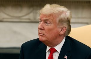 Trump admite que