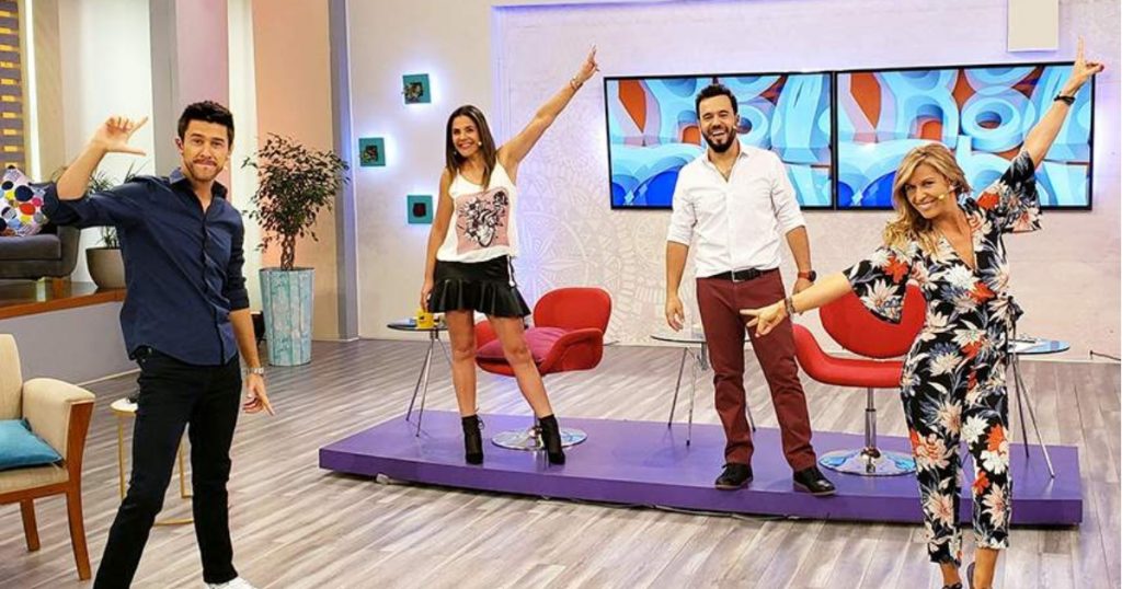 “Hola Chile” sufre modificaciones en su equipo: panelista renunció al programa tras seis años en el espacio
