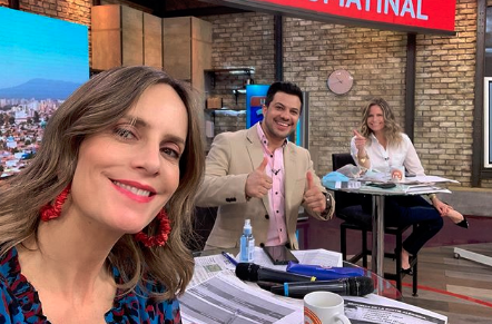 Diana Bolocco hizo furor con video junto a sus compañeros de trabajo: “Sí señor, es viernes”