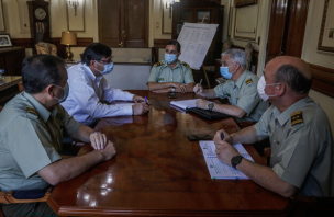 Intendente encabezó reunión con nuevos generales de Carabineros de la RM