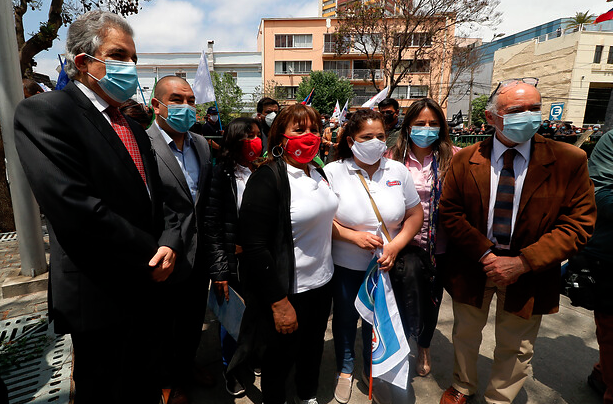 Fenats respondió ante ofrecimiento de ministro Paris: “Los preproyectos no existen y no tienen ninguna validez”