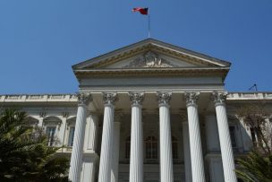 Sede del Congreso en Santiago y Palacio Pereira alojarían Convención Constitucional