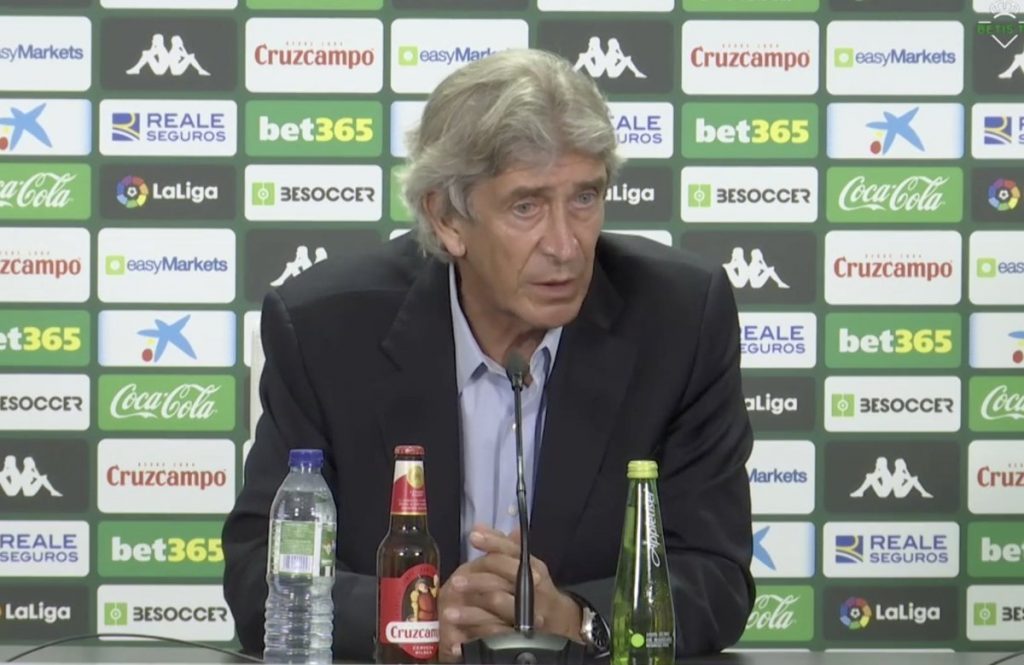 Manuel Pellegrini: “No sé si es el árbitro o el VAR el que arbitra”