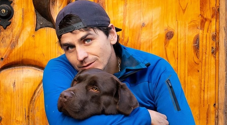 “Siempre me hace la misma”: Pangal Andrade genera comentarios con nuevo video protagonizado por su perro 
