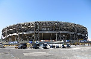 Alcalde de Nápoles pidió que el estadio San Paolo se llame Diego Armando Maradona