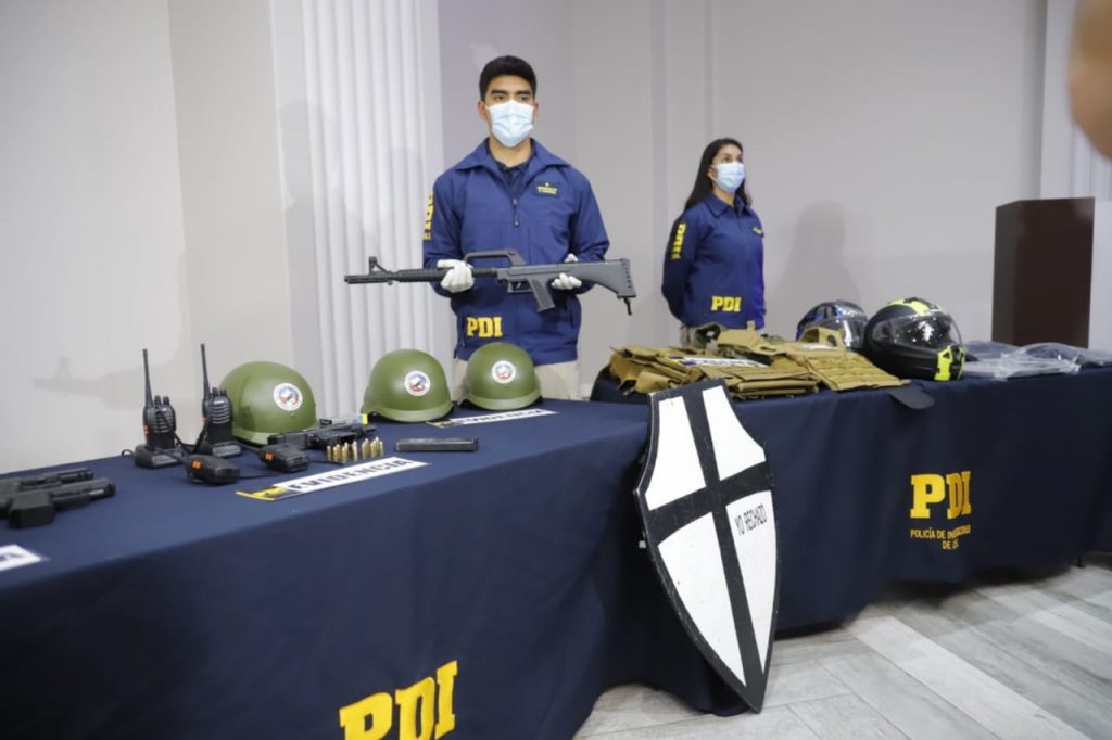 PDI tras detención de 8 personas por amenazas contra fiscal Chong: “Era un grupo organizado que tenía por fin amedrentar”