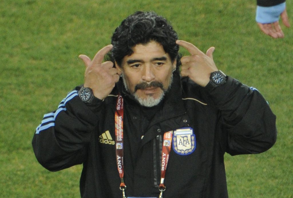 FOTOS | “D10S ha muerto”: las portadas más impactantes de la muerte de Diego Maradona