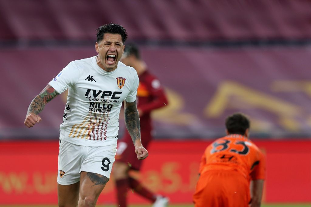 Ex seleccionado peruano le pone sus fichas a Gianluca Lapadula: “Es un tipo incisivo. Si lo golpean, se para y sigue adelante”