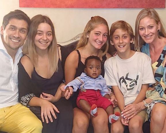 “Imbécil”: Marcela Vacarezza arremete contra usuario que trató a su hijo de “mascotita”