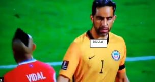 El saludo de Arturo Vidal a Claudio Bravo tras gran atajada del meta encendió las redes sociales