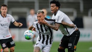 Eduardo Vargas se suma a la ola de contagios por Covid-19 que golpea al Atlético Mineiro