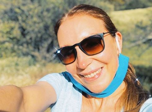 “Nos atrevimos”: Karen Doggenweiler se la “jugó” con juvenil cambio de “look”