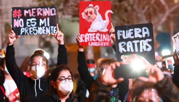 Complejo momento político en Perú: Merino defiende “constitucionalidad” de su Gobierno tras destitución de Vizcarra y aumento de protestas