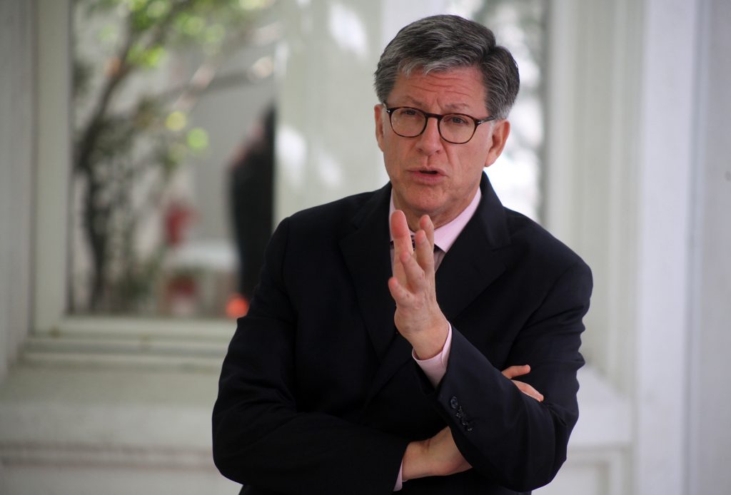 Director de Human Rights Watch: “No hay presos políticos en Chile”