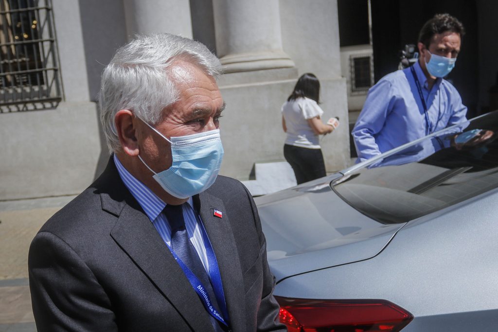 Paris y alerta de la Interpol: “La vacuna va a llegar a Chile con los máximos criterios de seguridad”