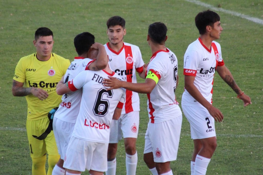 Unión San Felipe venció a Rangers y se hace del subliderato de la Primera B