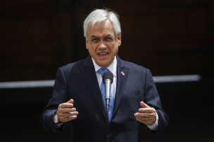 Presidente Piñera se disculpó por pasear por playa sin mascarilla: 