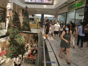 Comercio llama a respetar protocolos sanitarios en compras de fin de año