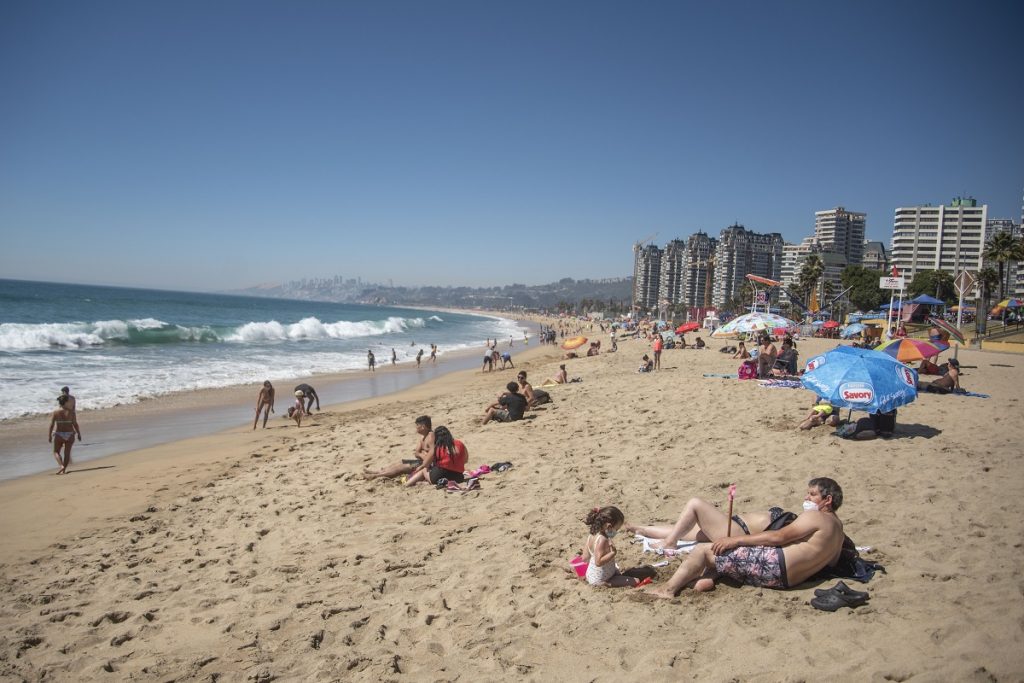 Carabineros informa nuevo “peak” de permisos de vacaciones: se han emitido más de 97 mil documentos