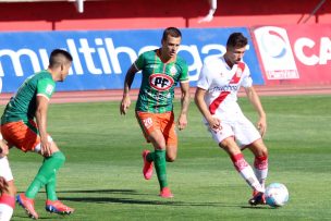 Cobresal escaló al séptimo lugar de la tabla tras vencer a Curicó Unido