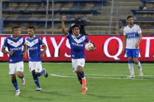 Universidad Católica cayó ante Vélez y se despide de la Copa Sudamericana