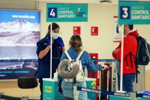 Ministerio de Salud anunció nuevas medidas para los viajeros tras aparición de cepa del Covid-19