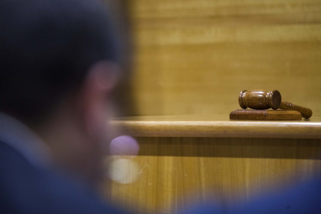 Presentan recurso contra sentencia en caso de chofer ebrio que mató a familia