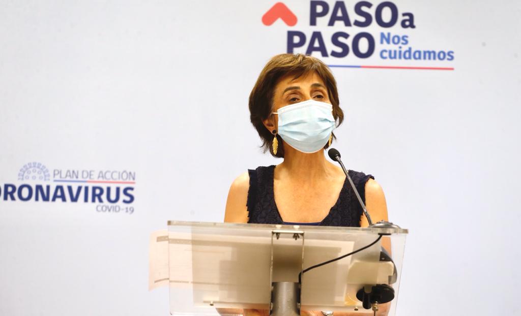 Minsal informa que chilena llegó al país con variante de Covid-19 detectado en el Reino Unido