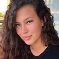 “Y pensar que se burlaba de la gente XL”: Los odiosos comentarios que recibió Michelle Carvalho por foto en bikini