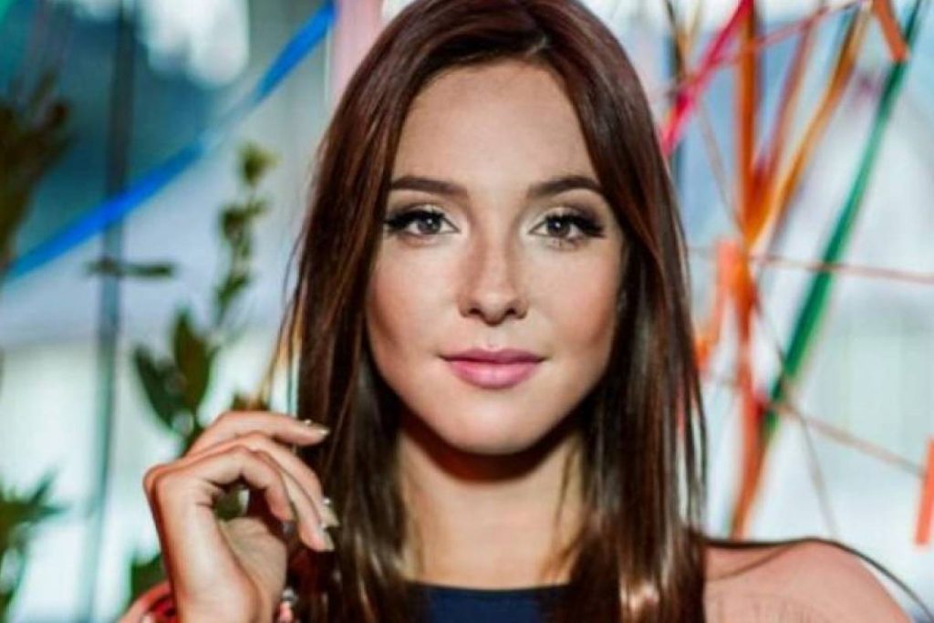 Kel Calderón deslumbró en las redes sociales tras posar al natural: “Hermosa sin maquillaje”