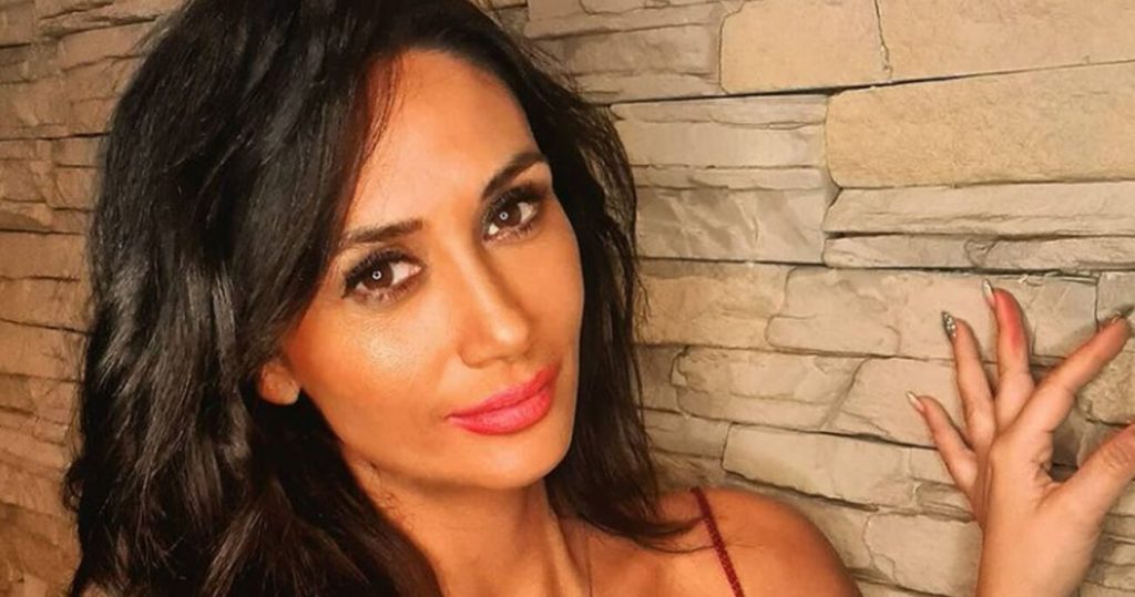 “Igual iría a ver a Raquel a la cárcel”: Pamela Díaz bromeó con llamada privada en plena transmisión