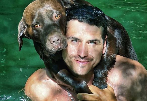 “La cuarentena de fin de semana te está haciendo mal”: Pangal Andrade recibió divididos comentarios por usar a su perro en video