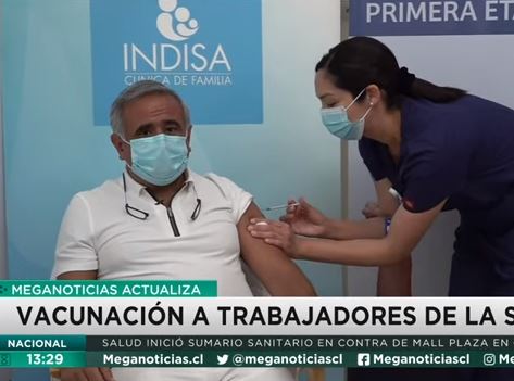 Doctor Ugarte se vacunó contra el coronavirus: “Es realmente una maravilla”