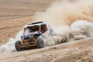 'Chaleco' López logra la tercera posición en Etapa 1 del Side by Side del Dakar