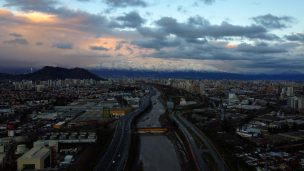 Precipitaciones en la capital dejan 112.833 clientes sin energía eléctrica, provocan deslizamientos y afectan a la red de Salud