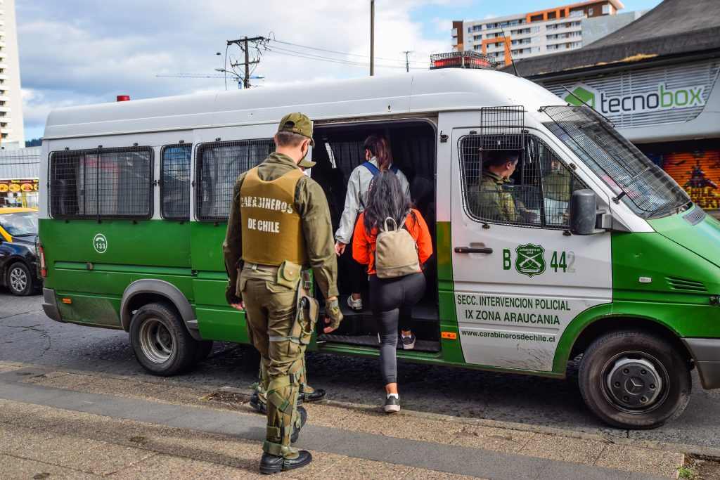Carabineros reportó 816 detenidos en las últimas 24 horas