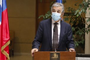 Diputado Verdessi denunció a alcalde de Zapallar ante la Seremi de Salud