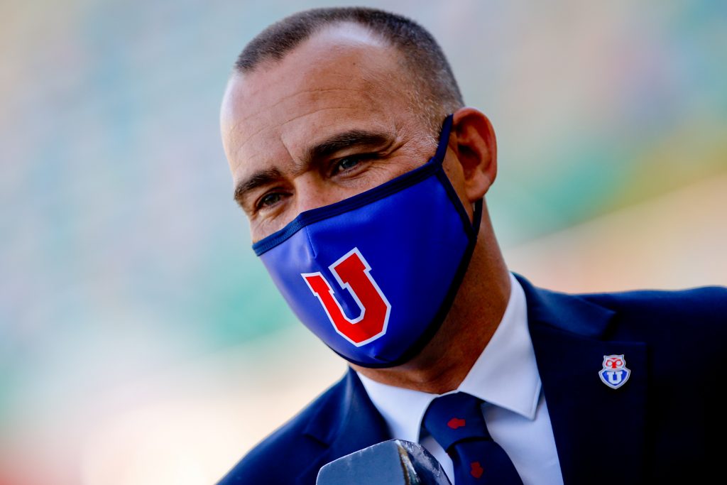 El DT azul comentó las críticas y descartó renunciar: “Esa opción cobarde no es la nuestra”