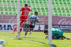 Palestino sigue imparable y ahondó la mala racha de Curicó Unido