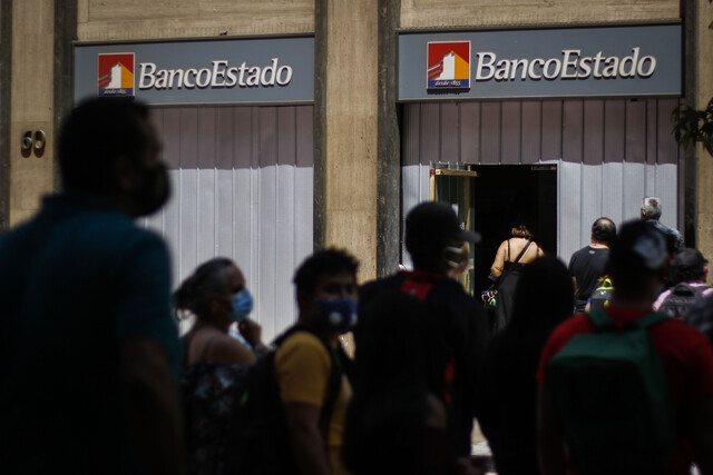 Banco Estado reitera a clientes de la Cuenta RUT a no asistir a sucursales: trámite estará vigente todo el 2021
