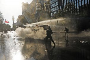 15 personas fueron detenidos tras nuevos incidentes en el centro de Santiago