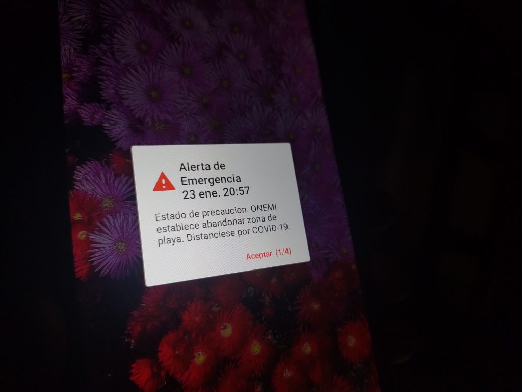 ¿Mala coincidencia? Onemi aclara que mensaje enviado a celulares alertando a evacuación correspondía a sismo en la Antártica