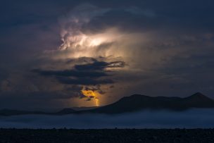 Declaran Alerta Temprana Preventiva para 10 comunas de la Región Metropolitana por posibles tormentas eléctricas