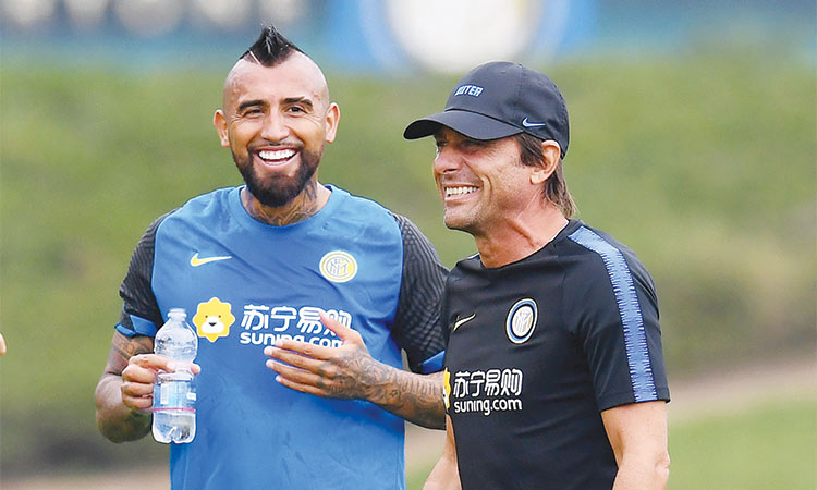 Antonio Conte: “He tenido que darle un palo a Vidal. Porque quiero lo mejor para él”